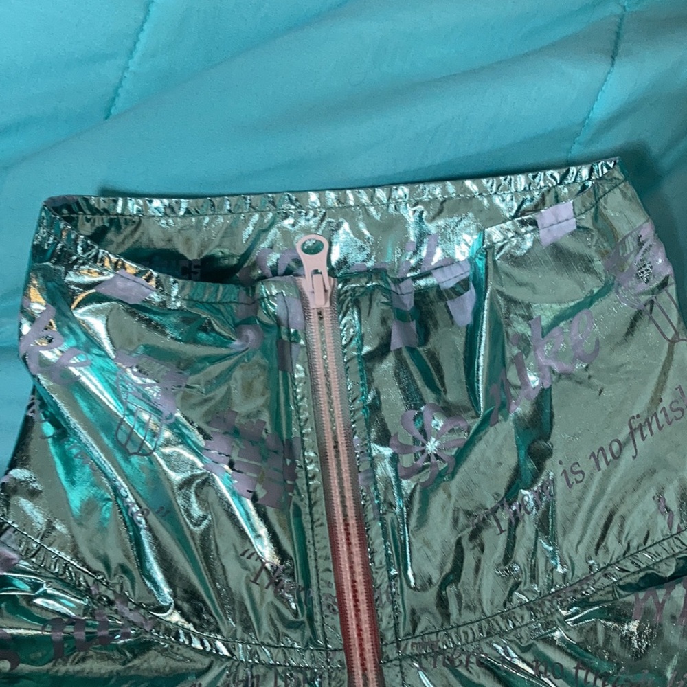 Nike flashy windbreaker - Picture 4 of 10